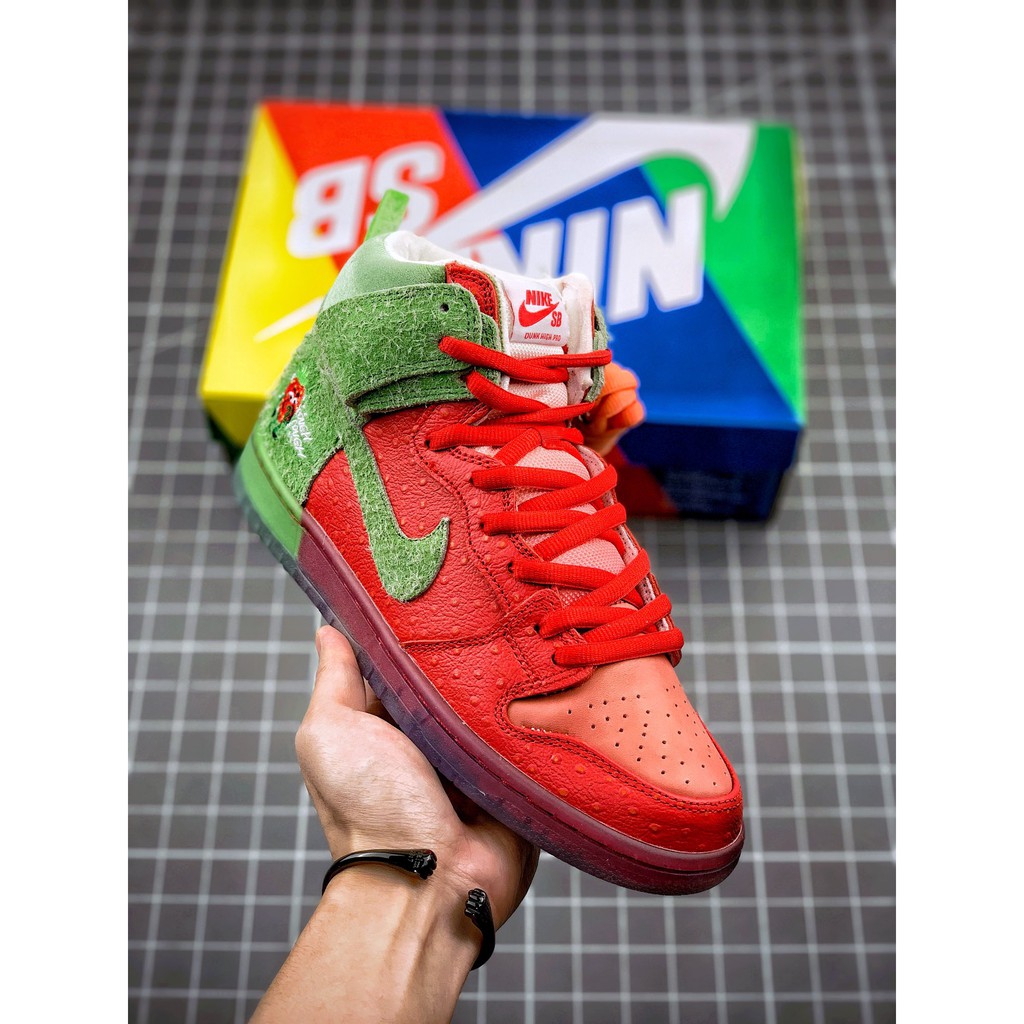 Dunk high sb prm hotsell strawberry cough