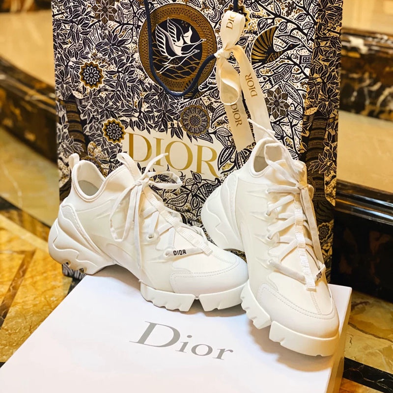 Luxury Sports Shoes Fashion Comfortable Leisure Women's Shoes Running Shoes Fast delivery