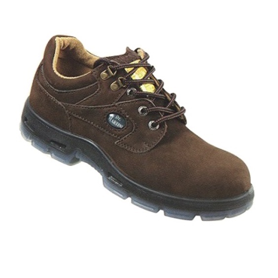 Dm safety outlet shoes