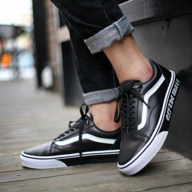 Vans off the 2025 wall leather shoes