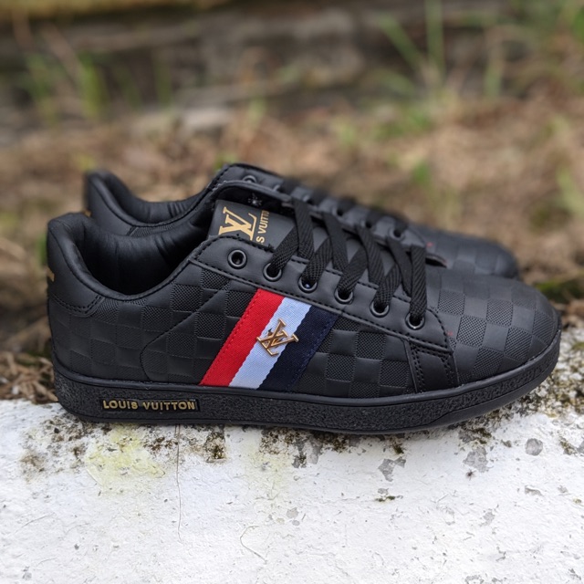 EURO 36 - 44) KASUT L V BLACK/GOLD CANTIK