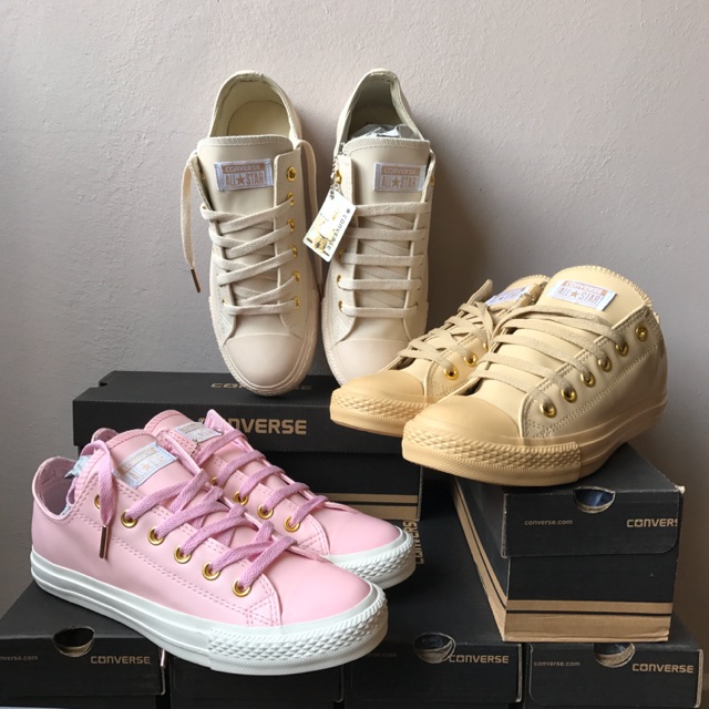 nude converse size 4
