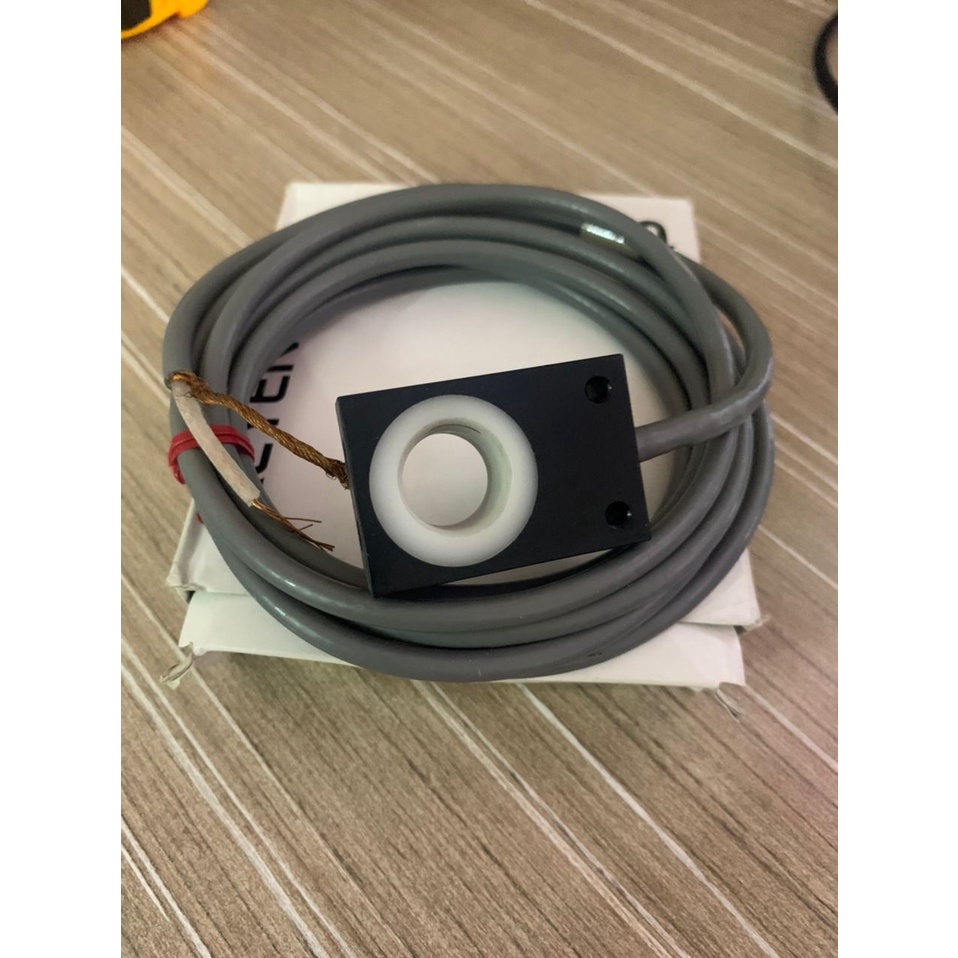 KEYENCE TH-315 Sensor Head for Fine Metal Object Detection (NEW ...