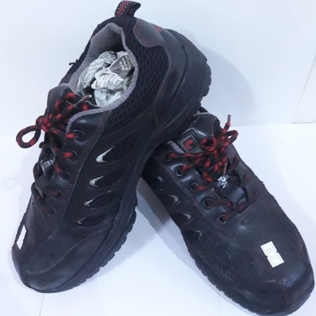 Nepa safety outlet shoes