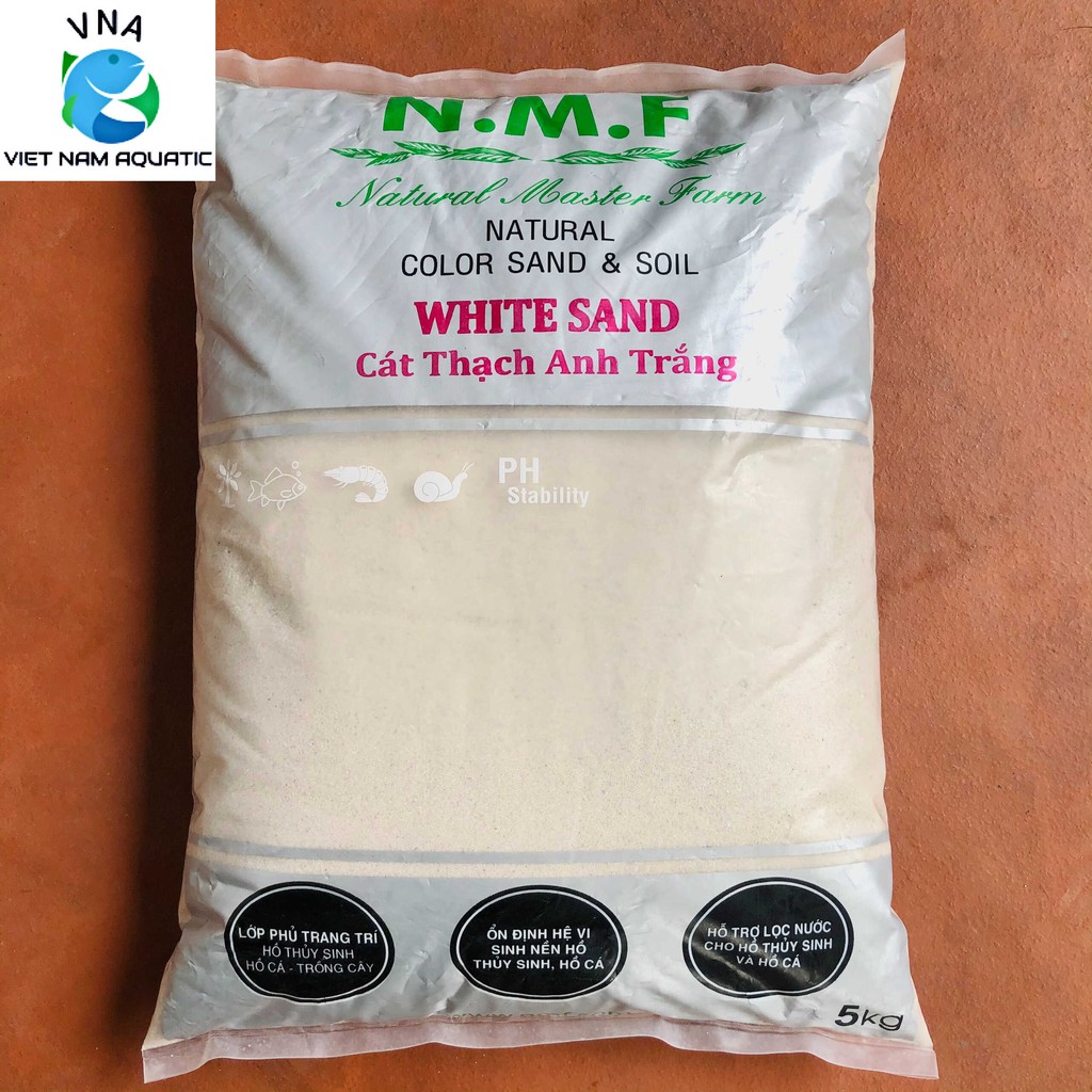 Fine White Sand Decorated Aquarium Creating Waterfall Landscape In