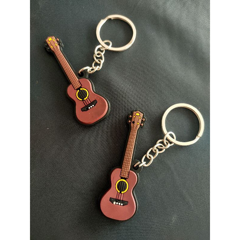 guitar keychain (6cm) | Shopee Malaysia