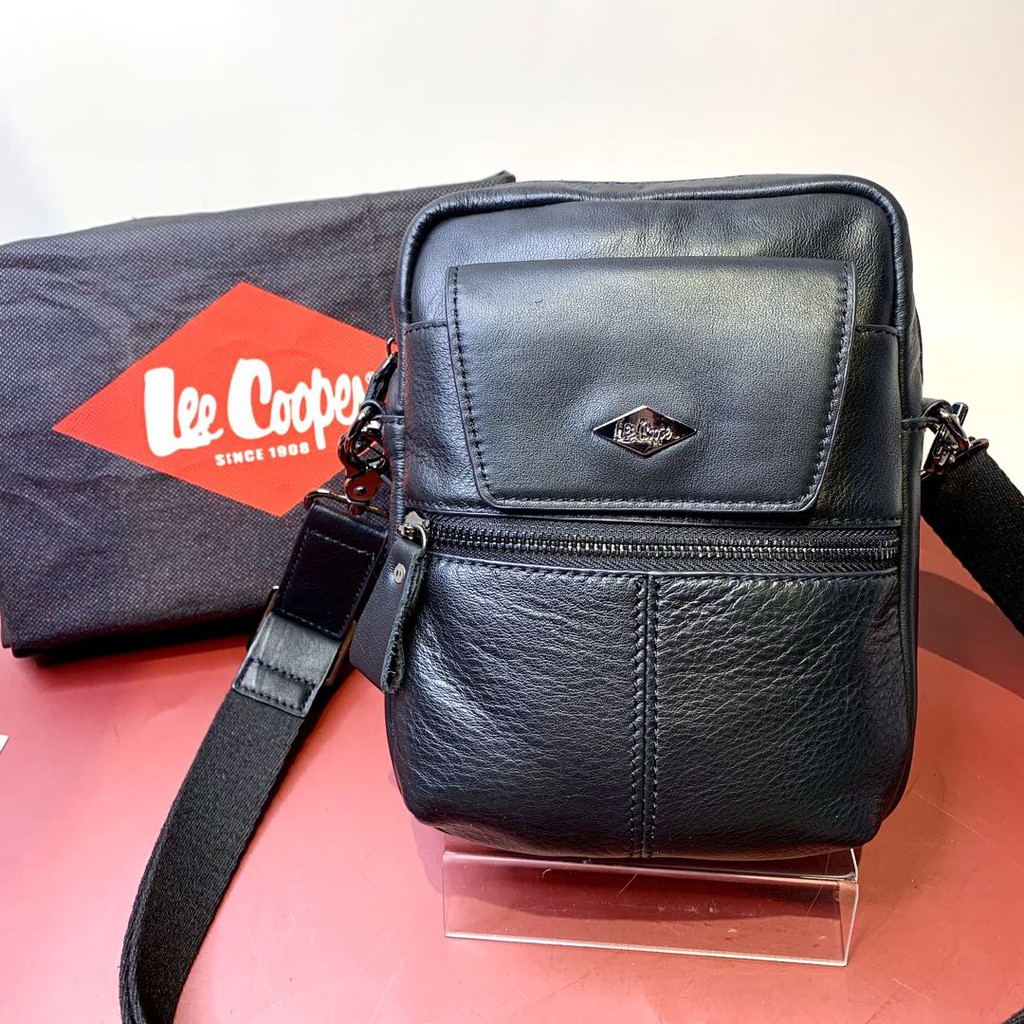 Lee cooper 2025 sling bag