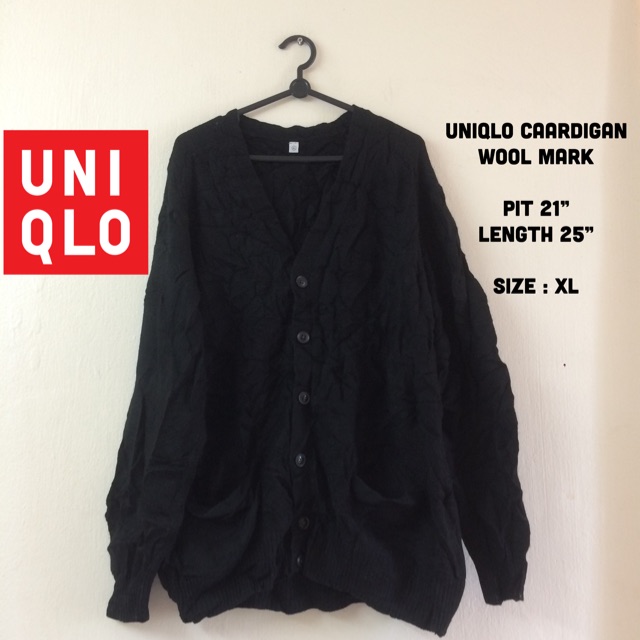 Uniqlo hotsell black cardigan