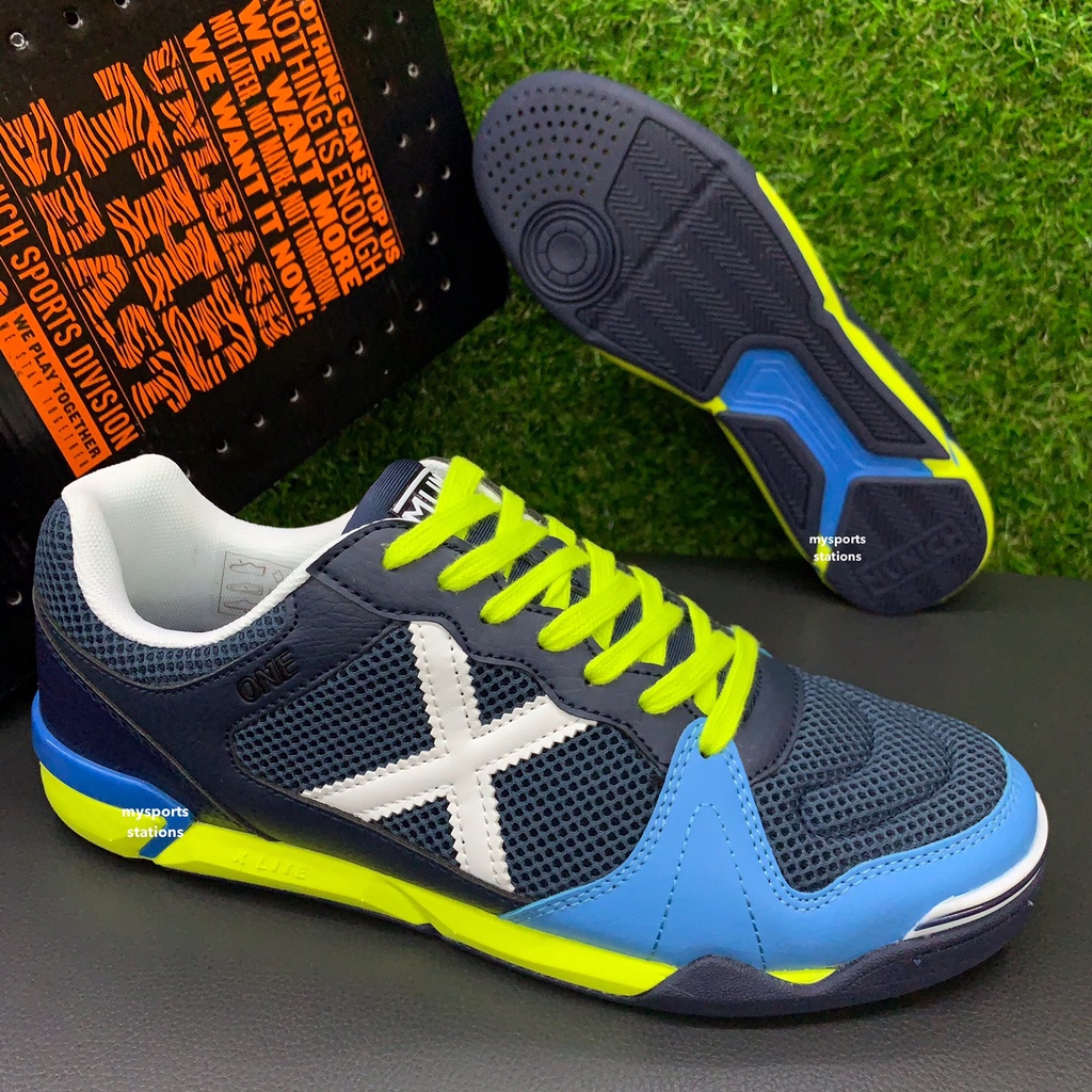 Munich futsal boots online