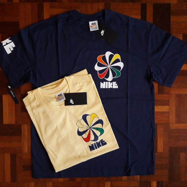 Nike store pinwheel tee