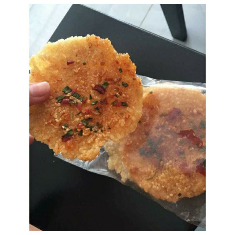Extremely delicious package of fried rice with onion sauce | Shopee ...