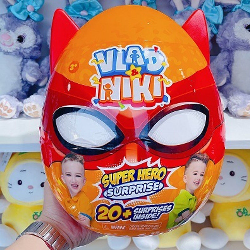 Superhero best sale surprise eggs