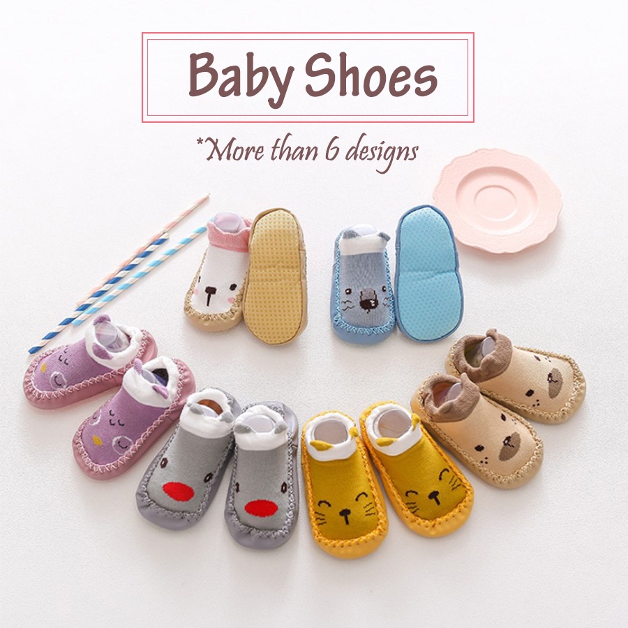 Newborn best sale sock shoes