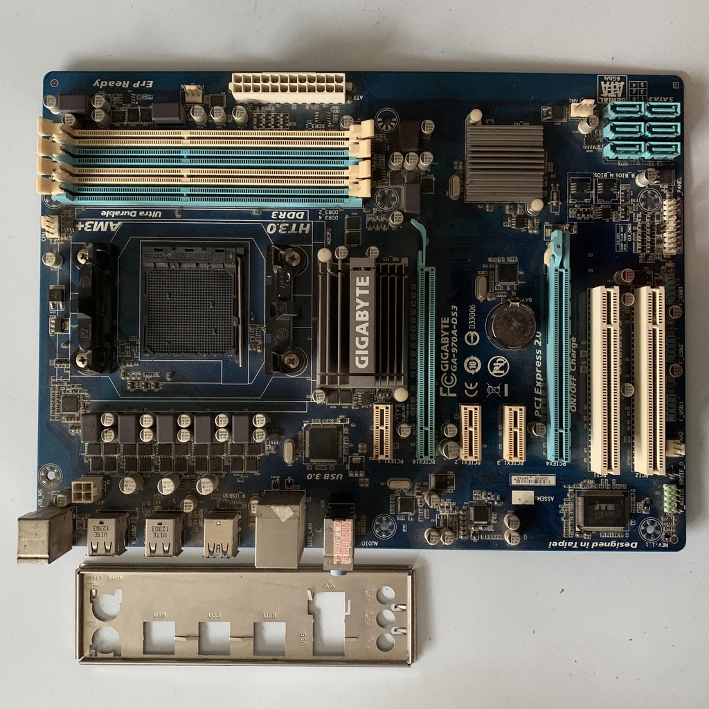 Gigabyte original motherboard GA970ADS3P Socket AM3/AM3+ DDR3 970A