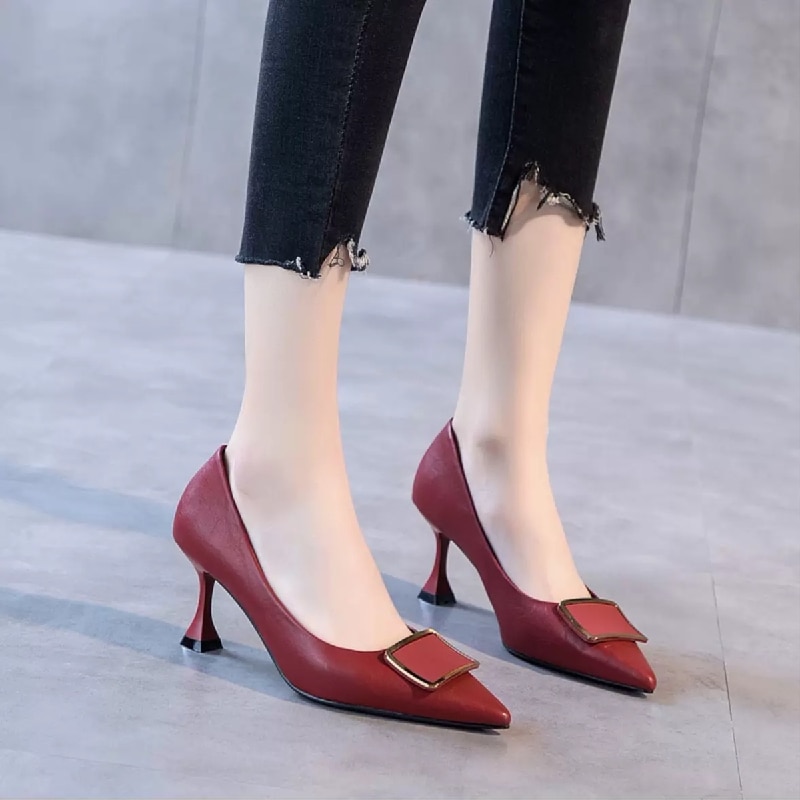 Weight of hot sale heels