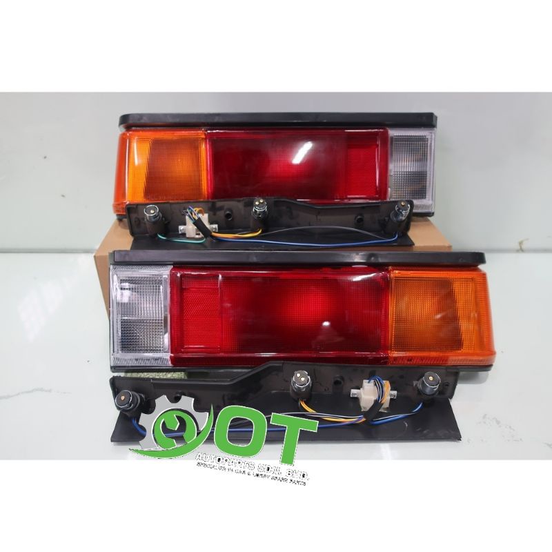 Toyota Corolla KE70 KE72 KE75 GL Rear Tail Lamp Lights without Socket ...
