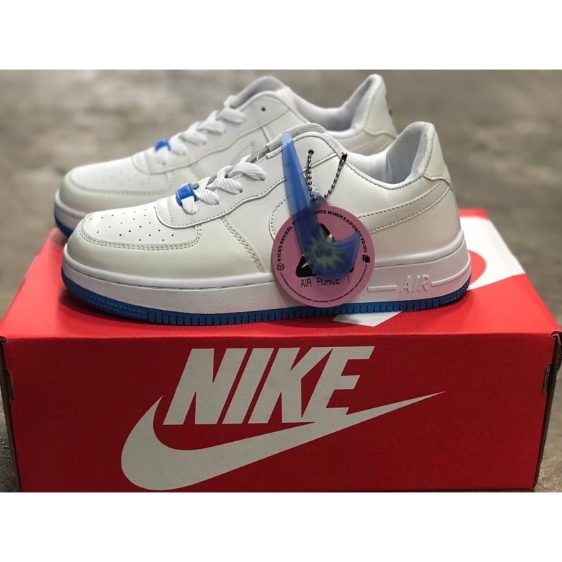 forces shoes that change color
