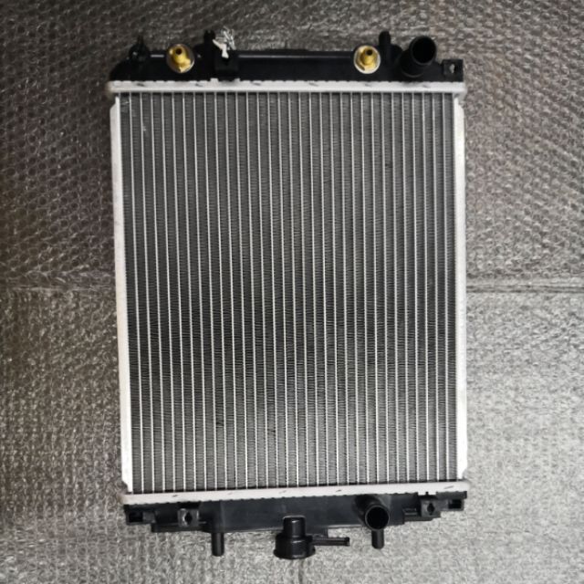 Radiator Perodua Kenari 1.0 AUTO Radiator Tangki Air PA26 | Shopee Malaysia