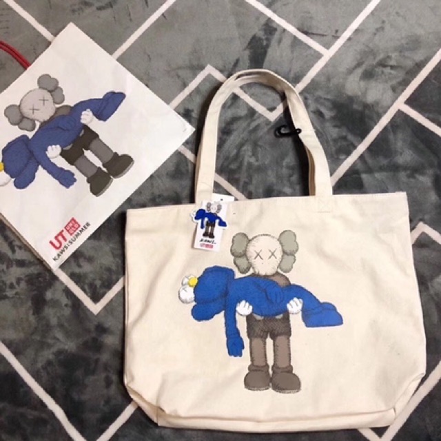 UNIQLO KAWS Sesame Street Elmo Tote Bag Shoulder Bag Canvas Shopee Malaysia