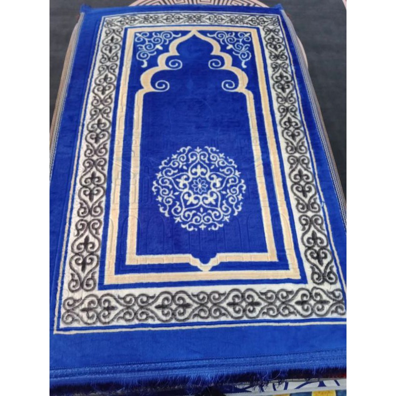 Sajadah for Muslims prayers, Solat Sajada (Random Colors) | Shopee Malaysia