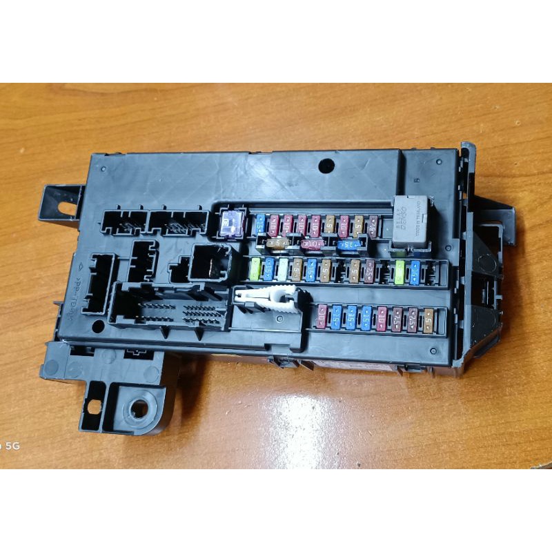 PERODUA BEZZA FUSE BOX 116RAI-000372/ 82600-BZ410 S-S ORIGINAL USED ...