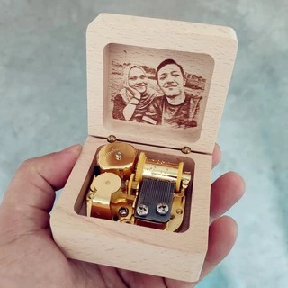 Handmade Wooden customized engraved lover photo caved inside windup gold color music box,personalized birthday wedding Christmas new year gifts
