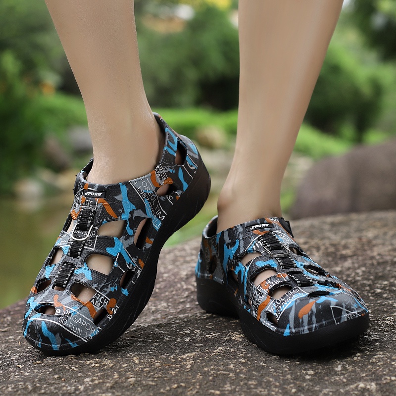 hiking shoes Outdoor men's sandals personality fashion upstream