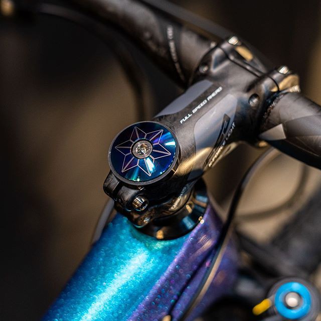 Capot De Jeu De Direction Supacaz Star Capz Anodized