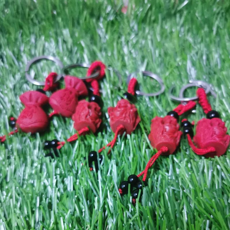Money bag and cabbage Buddha cinnabar Keychainn 钱袋和白菜佛朱砂钥匙扣 | Shopee ...