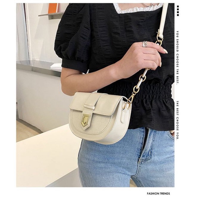 Niche Leather Women's One-shoulder Messenger Chain Bag