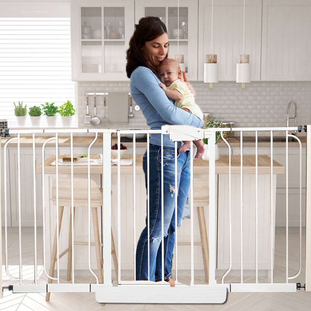 Baby fence outlet door