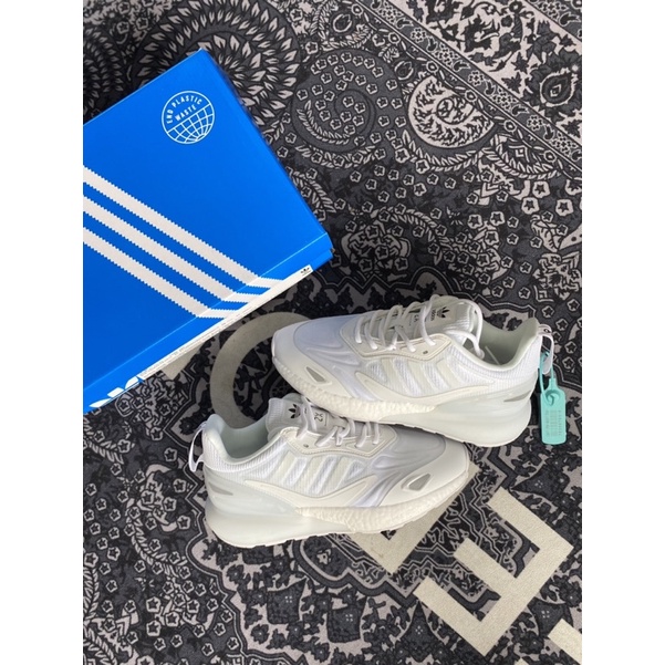 ZX2K BOOST TRIPLE WHITE | Shopee Malaysia