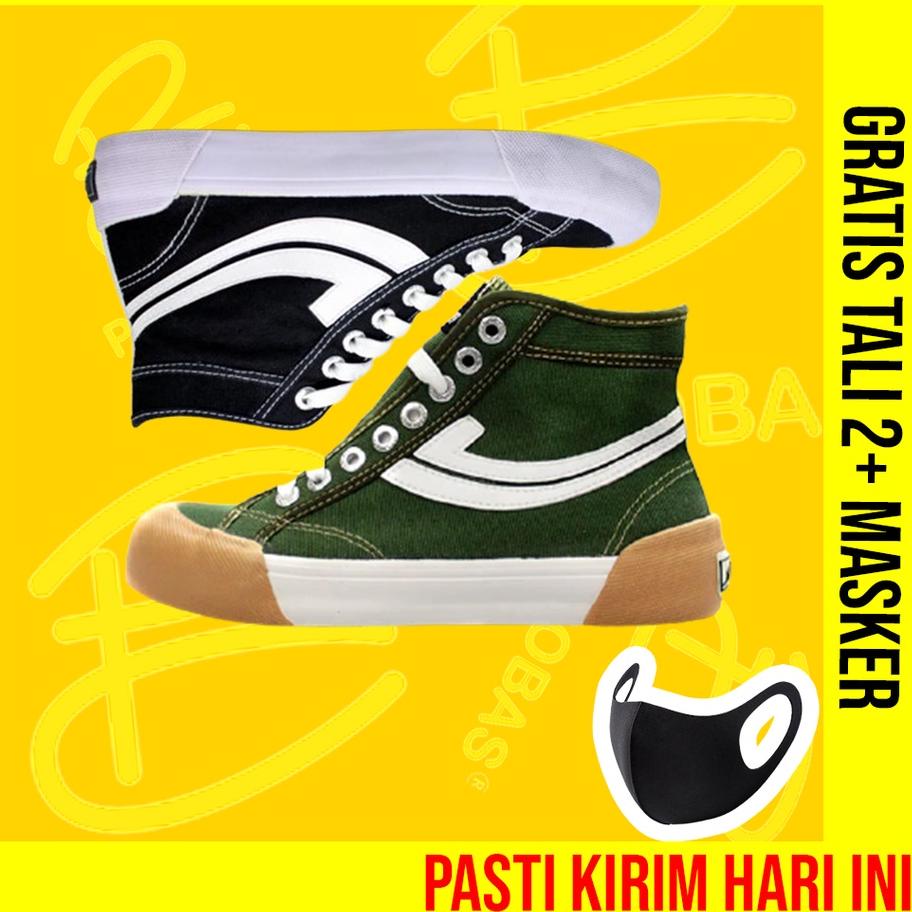 PRIA Update Johnson Galaxy Pro High Cut Black and White/Green Gum O