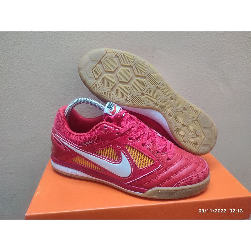 Nike Gato 5 IC futsal shoes free spring shoes Shopee Malaysia