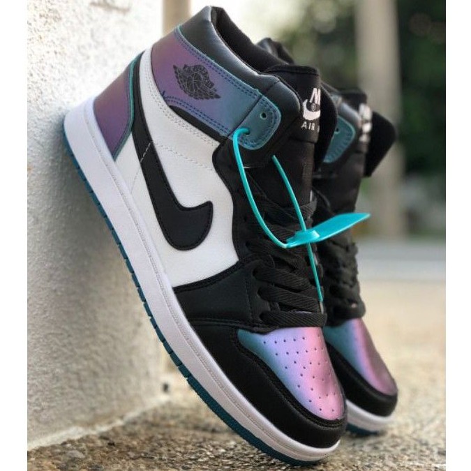 Air best sale jordan chameleon