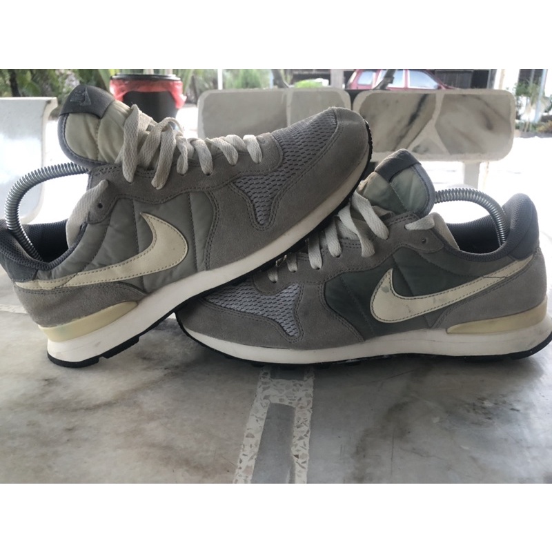 Nike internationalist outlet 8.5