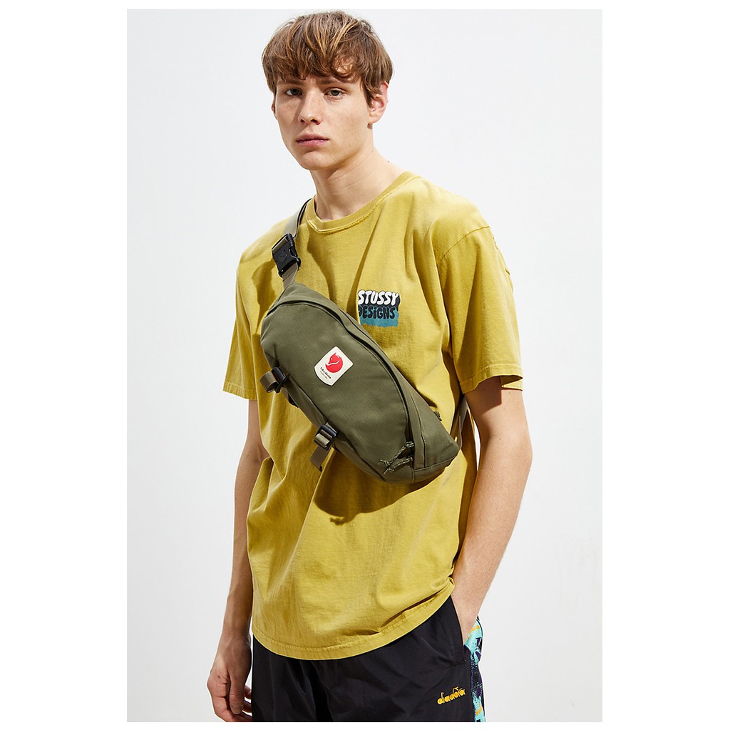 Fjallraven ulvo large sling bag best sale