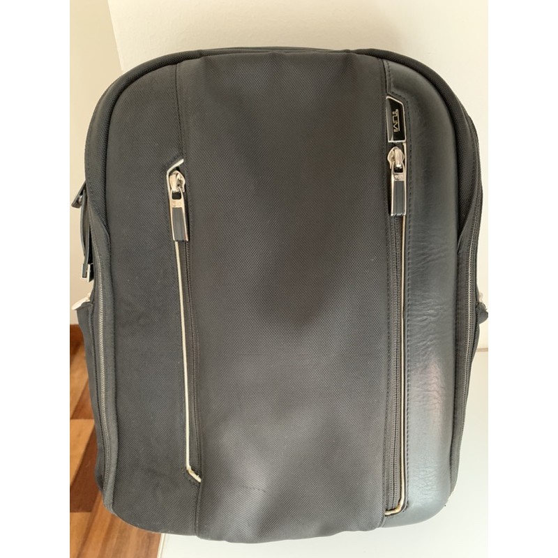 Tumi arrive outlet logan backpack