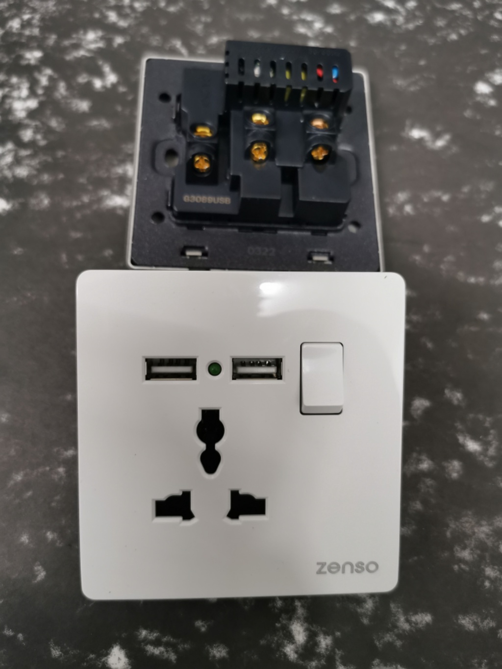 Zenso Grande 13a Universal Switch Socket Outlet Usb X2 Hairline Black