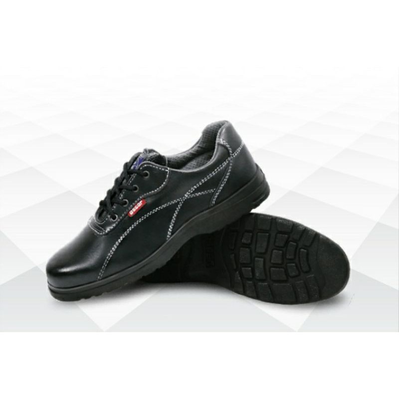 OSCAR SAFETY SHOES 901 Black Low Cut Lace Up Ladies Safety Shoe