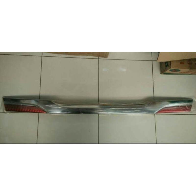 TRUNK LITE/Trang lite / list of INNOVA GRAND TRUNK doors | Shopee Malaysia