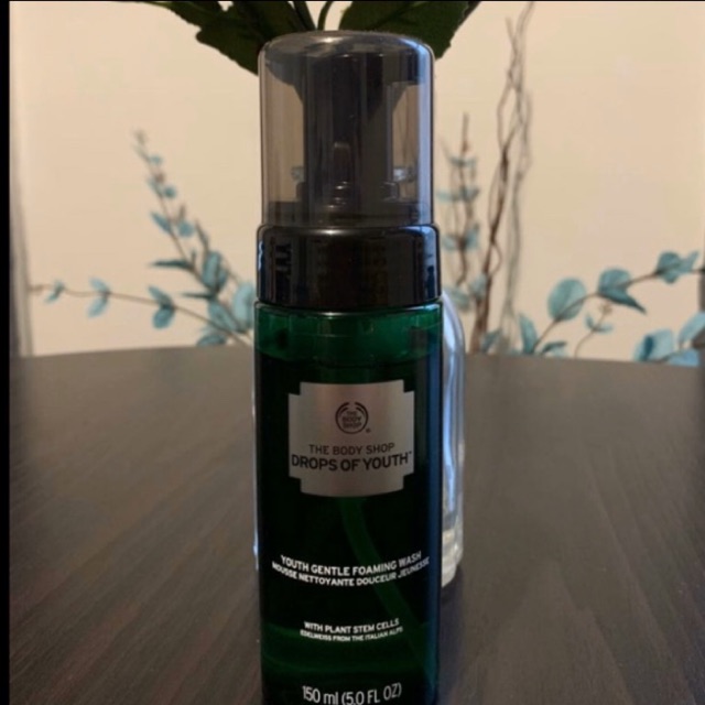The Body Shop Drops of Youth Youth Gentle Forming Wash (150 ml