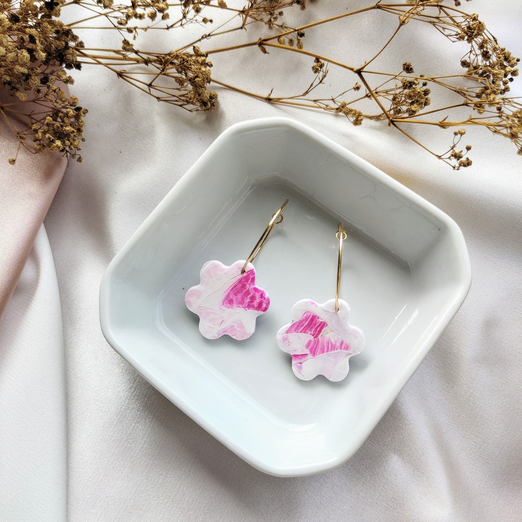 Cotton and clay earrings deals