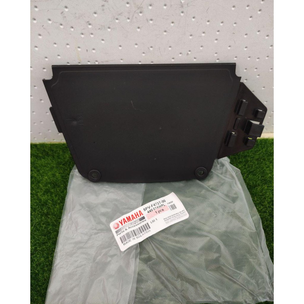 ORIGINAL HLY YAMAHA RXZ CATALYZER TOOL BOX LID/ TOOL BOX CAP/ TOOLBOX ...