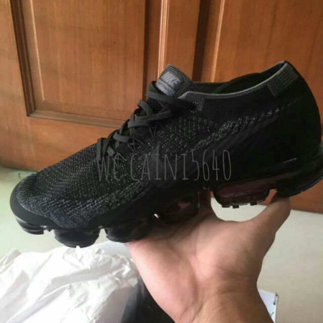 Nike vapormax shop triple black malaysia