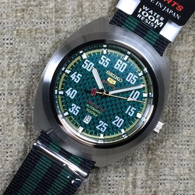 SEIKO 5 SPORT LIMITED EDITION CARBON FIBRE DIAL AUTOMATIC SRPA89K1