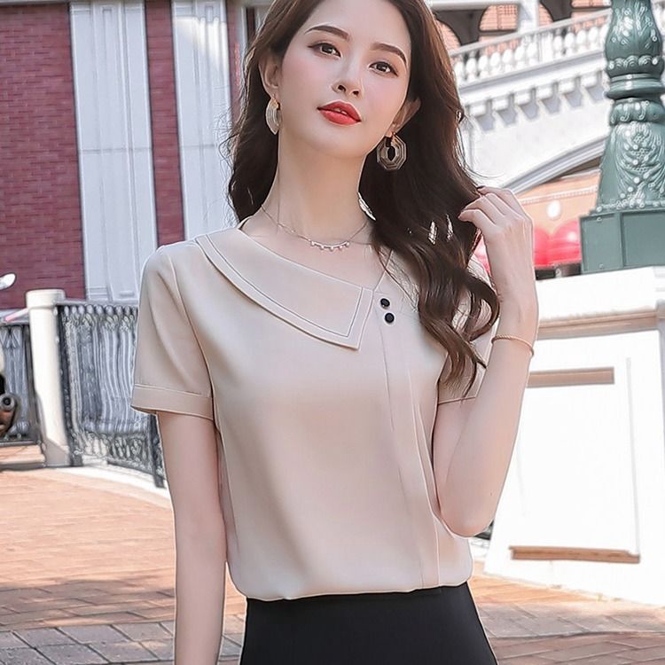 2019 New Ladies V Neck Blouse/Shirt with Belt Short Tops - China