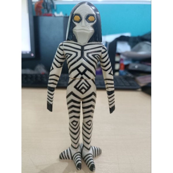 Powered Monstar series Powered Dada sofubi Bandai 1993 year Ultraman ...