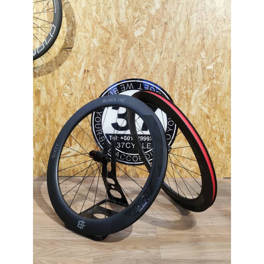 60mm deals carbon wheelset