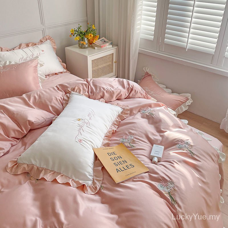 【ready Stock】4pcs4in1 Ice Silk Bedding Set Lace Princess Bedding Pink Fittedsheetflatsheet 7820